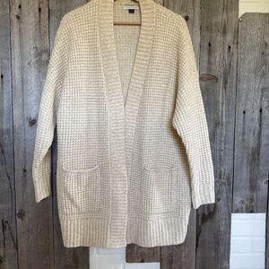 American Eagle Oatmeal Chunky Knit Cardigan